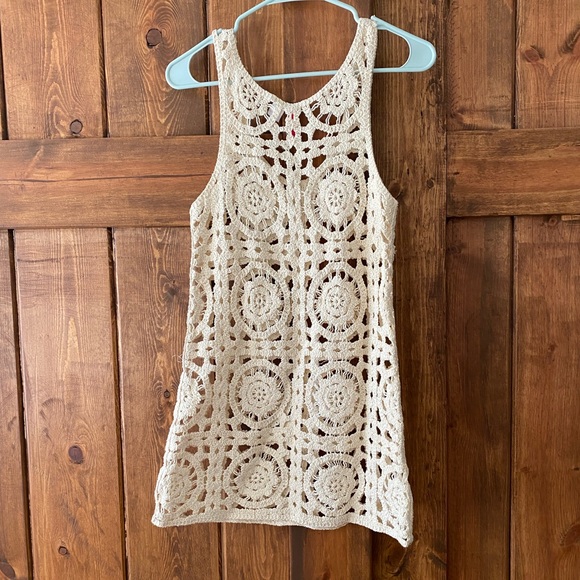H&M Crochet Tunic Tank - Picture 2 of 3